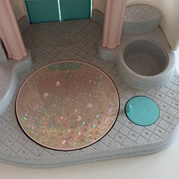 Fisher Price Once Upon a Dream Palace - Picture 7 of 14